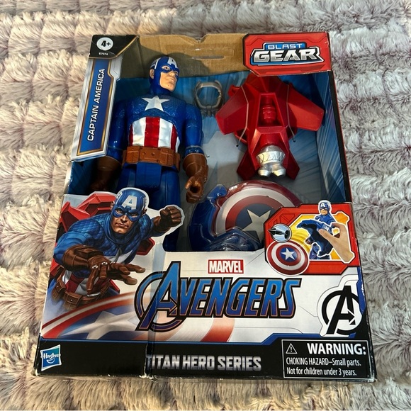 MARVEL Avengers Titan Hero Series